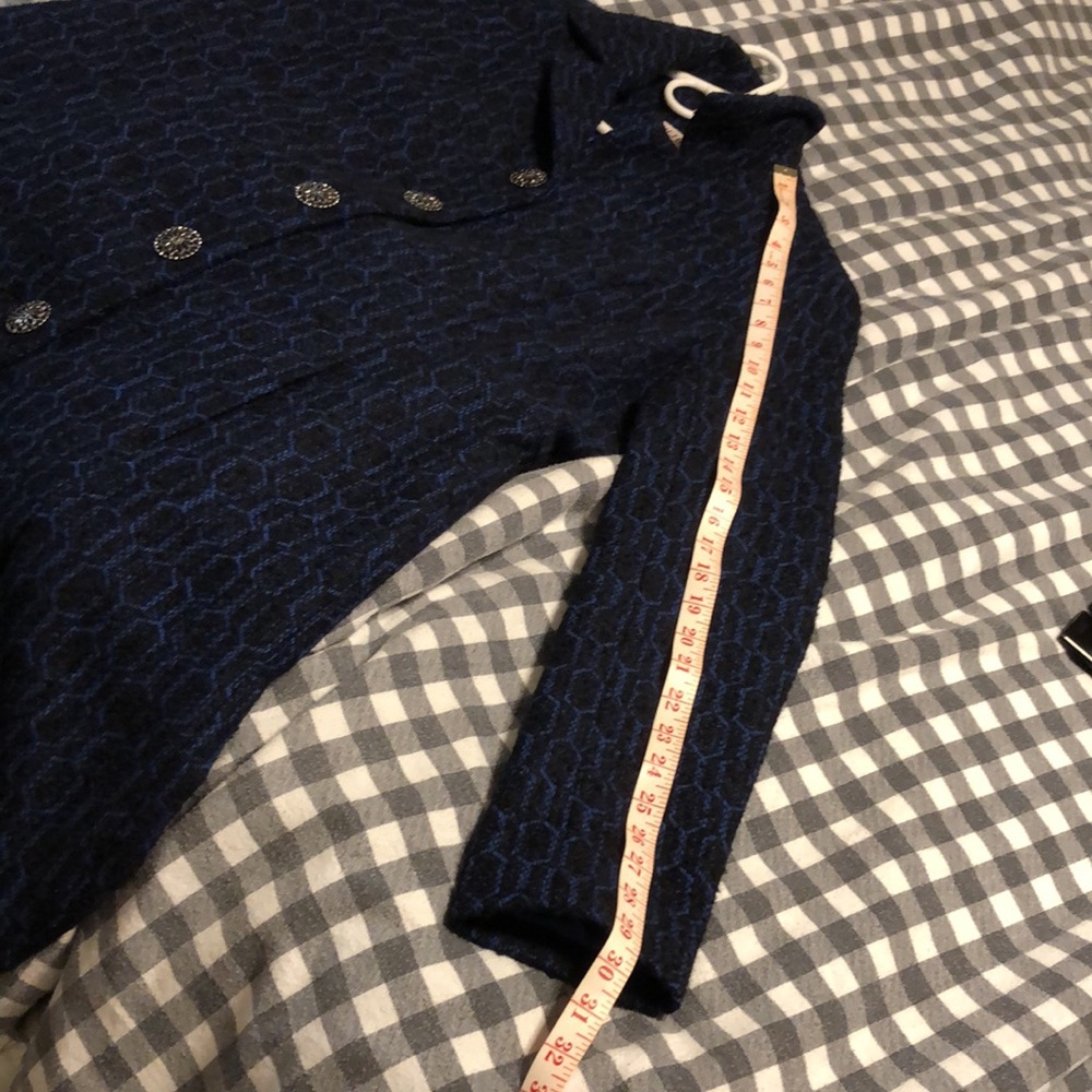 Women’s cool weather coat - Picture 11 of 11
